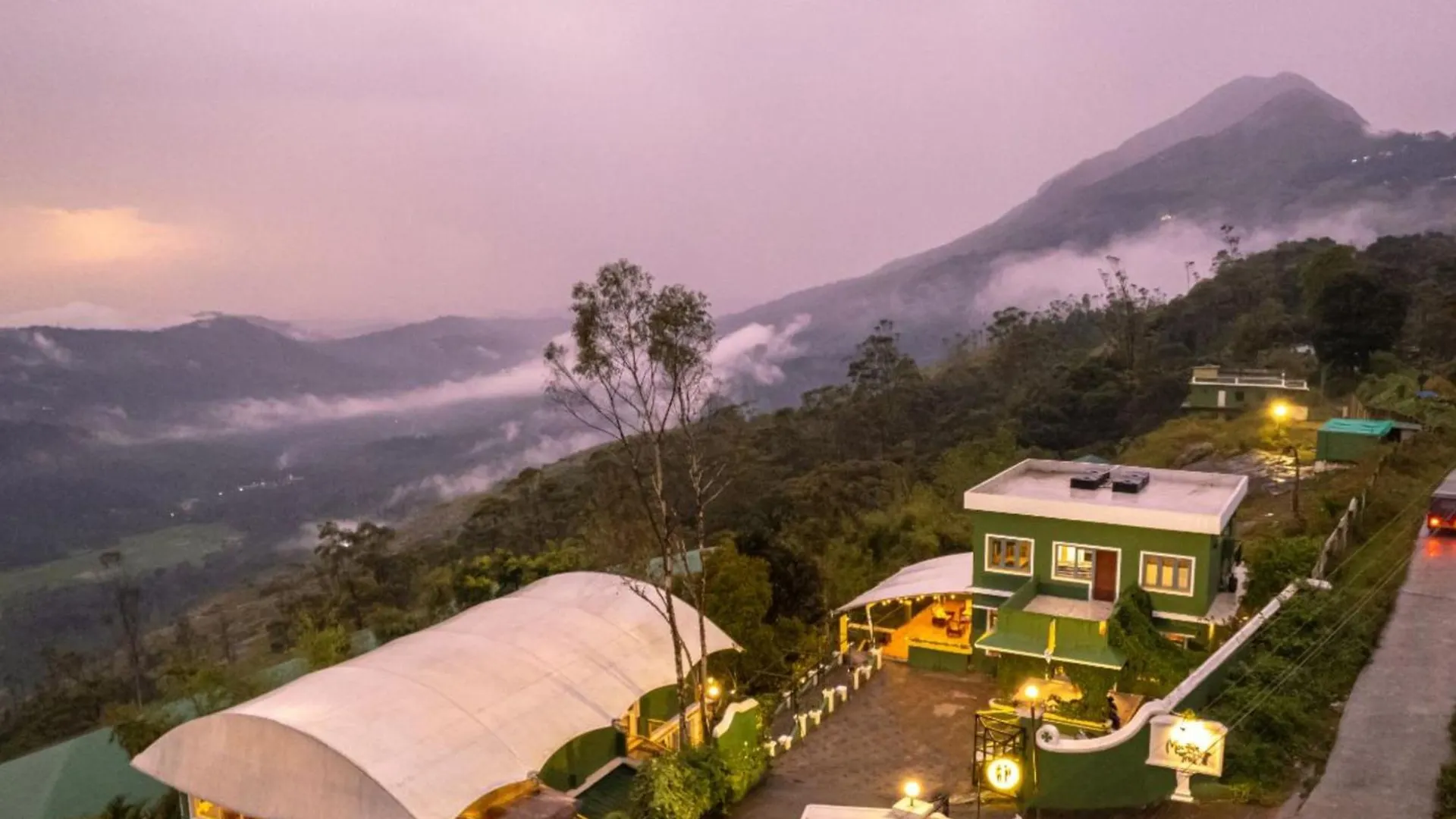 The Hosteller Munnar India