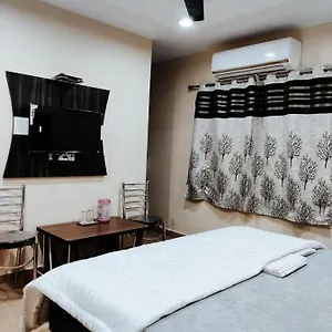 Priyaparadiseinn 3*, Varanasi India